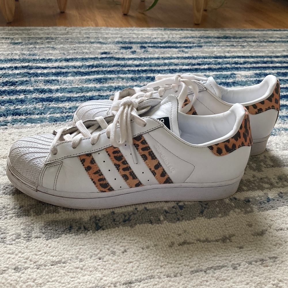 Adidas superstars size 7.5